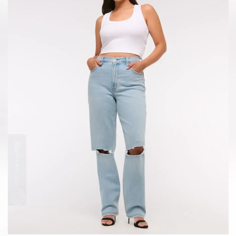 Abercrombie The 90’s Straight Ultra High Rise Blow Out Knee Jeans